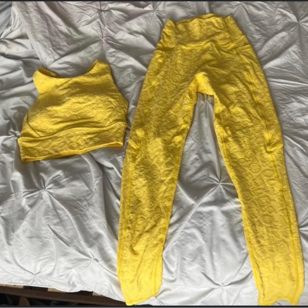 BuffBunny Yellow Floral Workout Set